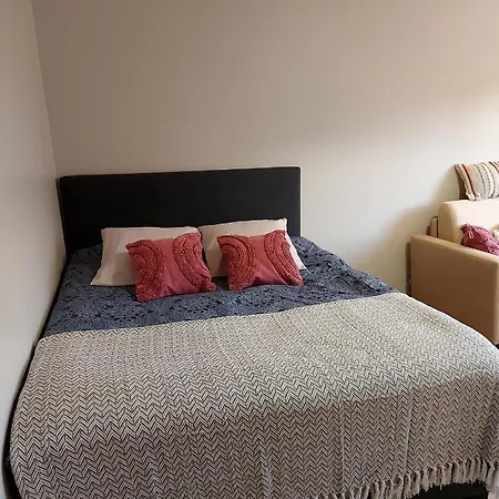 Laeva Apartmán *